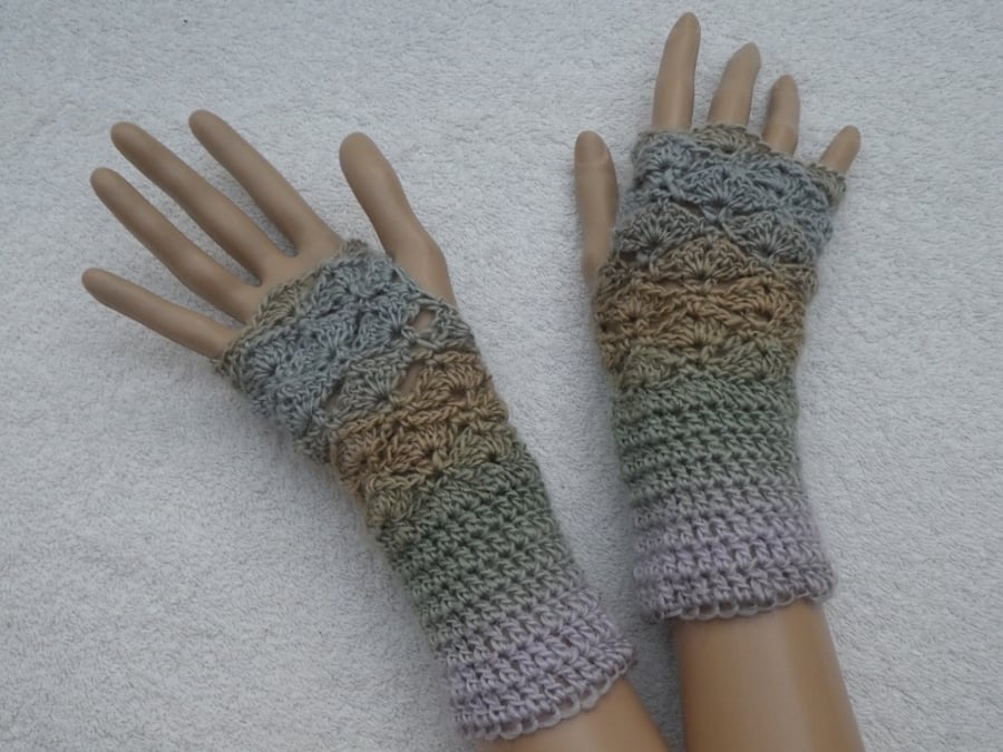 Crochet Fingerless Gloves Wrist Warmers in Double Knit Yarn Grey and Lilac No 1