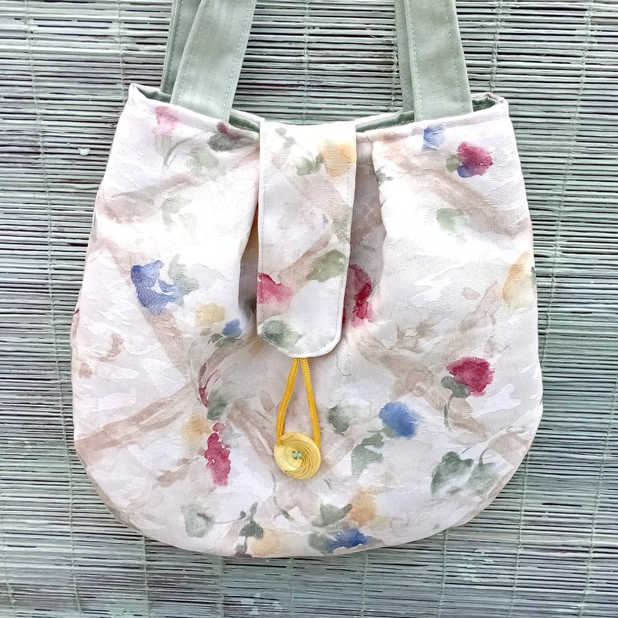 CREAM FLORAL FABRIC SHOULDER BAG, Spring and Summer accessory