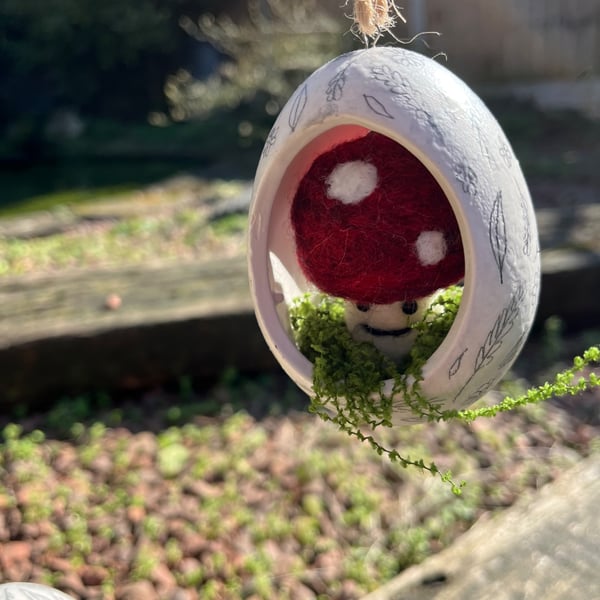 Felted mushroom decoration 