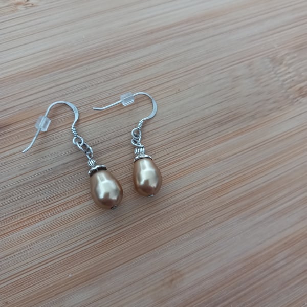 Sterling silver pearl drop earrings