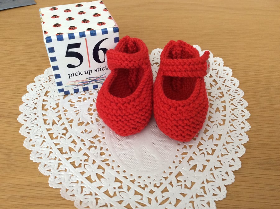 Hand Knitted Mary Jane Baby Shoes 