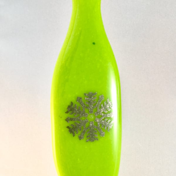 Long Spring Green & Silver Snowflake Fused Glass Christmas Decoration 