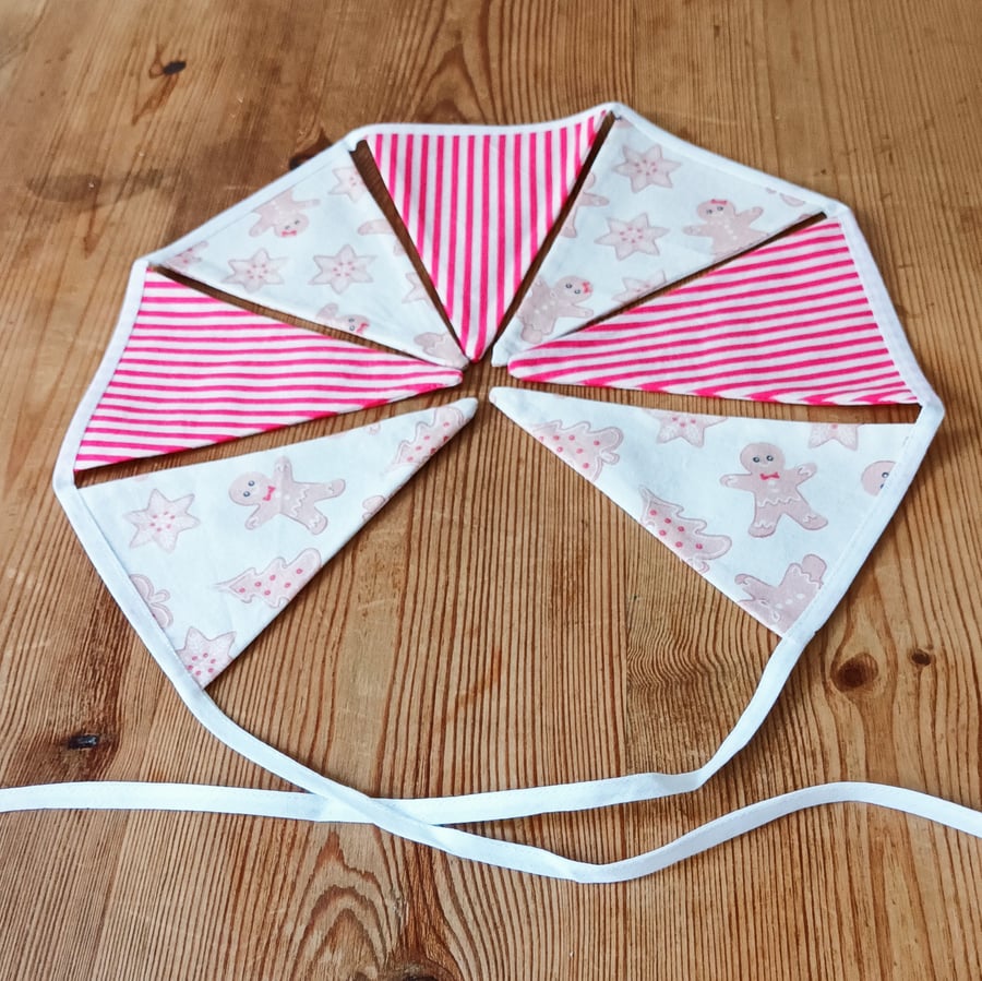 Christmas Fabric Bunting – Gingerbread and stripes