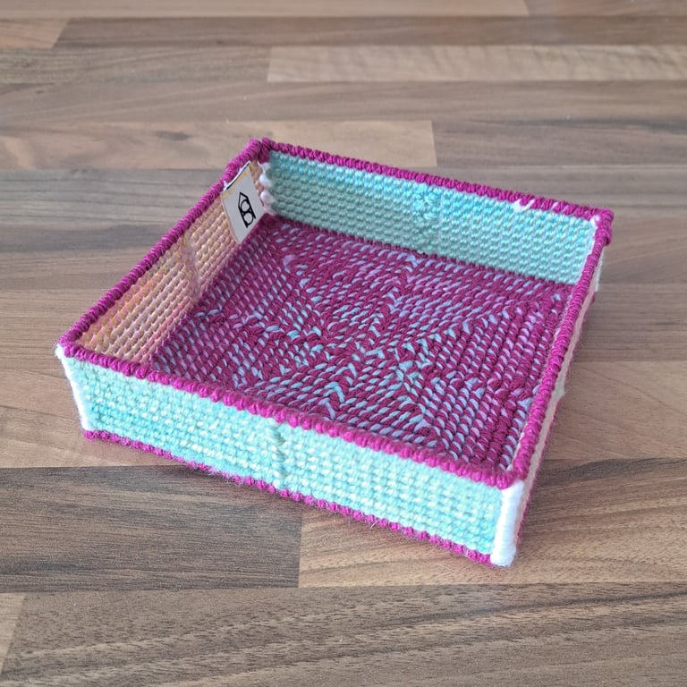 Desk tray for small items - pastel colours with magenta edging