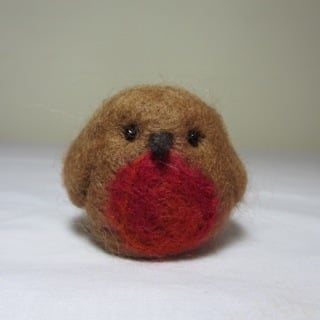 Robin - Complete with Box and Bedding 