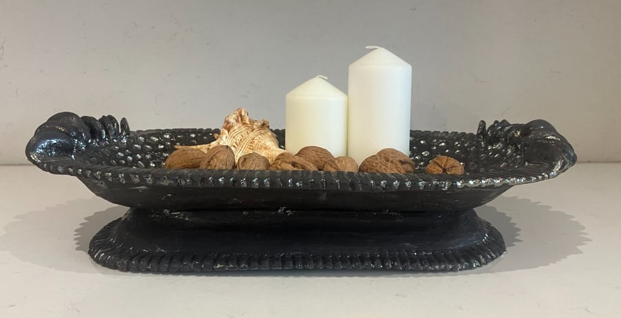 Elevated decorative platter with wings 47cm x 25cm x 9cm