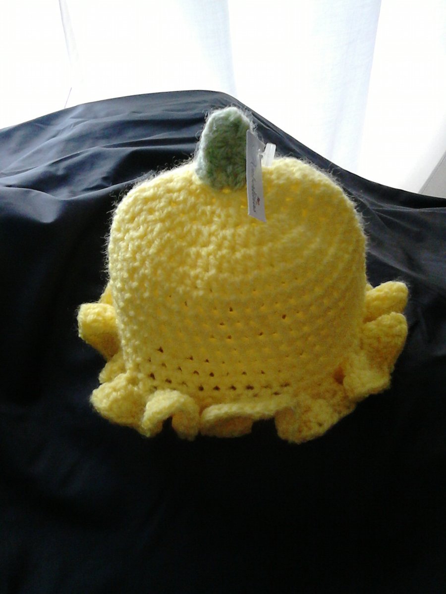 Crochet babies yellow ruffle hat 0-6 month