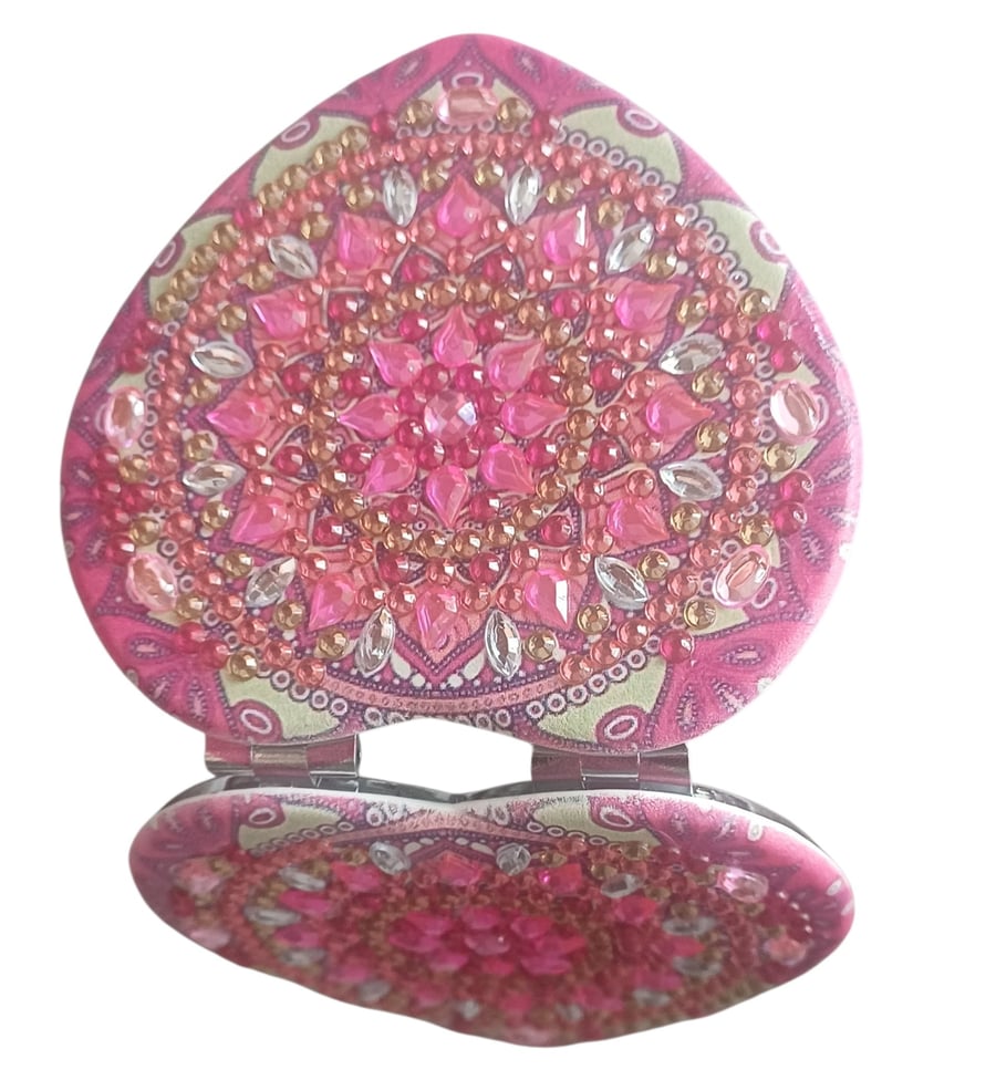 Diamond art pocket mirror