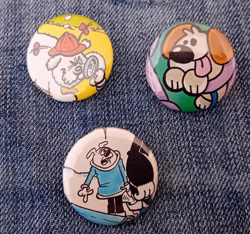 Vintage Comic Badge – Dogs