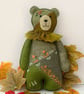 Woodland felt teddy bear, decorated patchwork bear wall hanging - Image 8