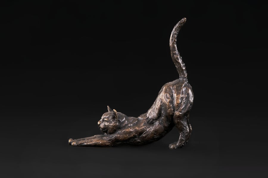 Foundry Bronze Stretching Cat Animal Statue Small Bronze Metal Sculpture