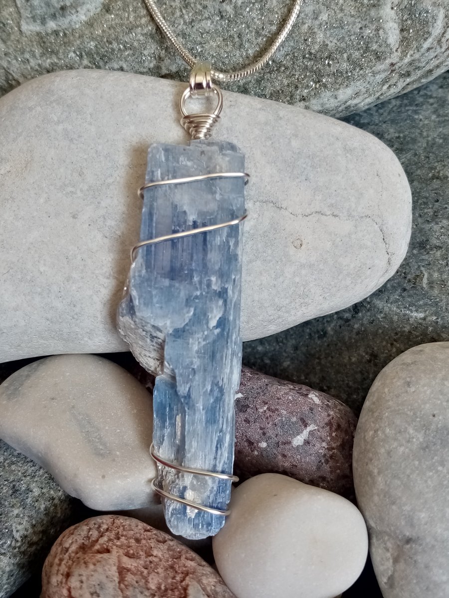 Wire-wrapped natural Kyanite necklace 