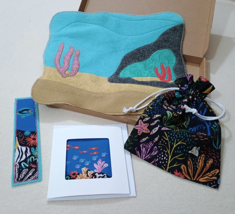 Toy gift set for child - under the sea and ocean islands themes