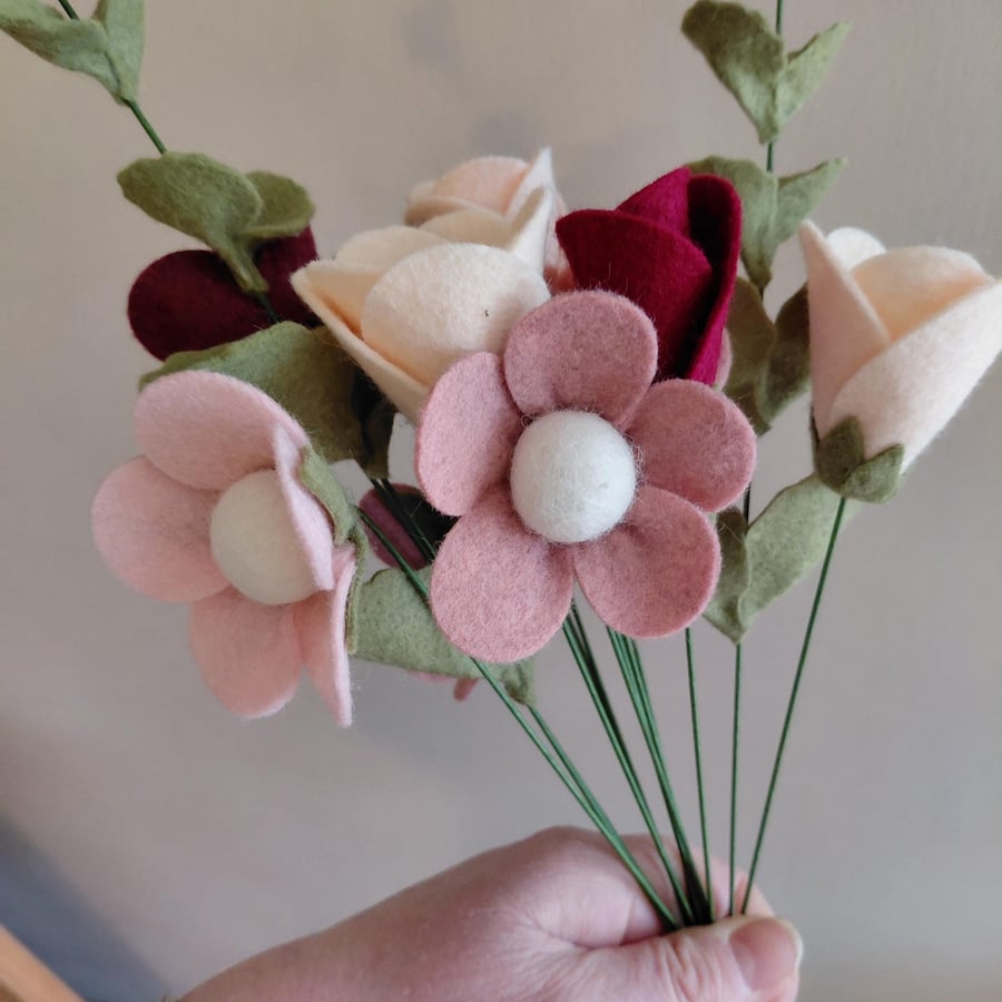 Rambling rose posy, felt flowers, handcrafted bouquet 