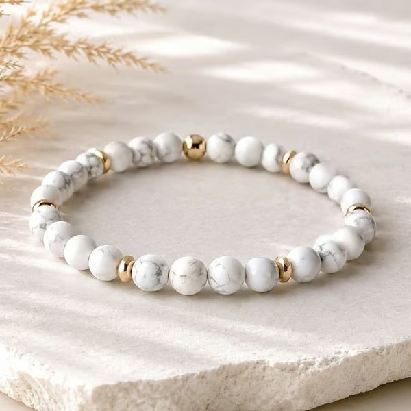 Serenity Howlite Bracelet & Crystal Meaning Card - Handmade Stretch Jewellery