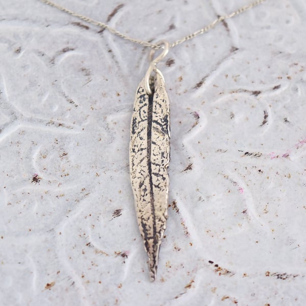 Silver Budlea Leaf Pendant 