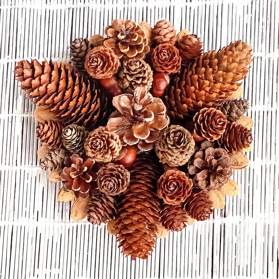 Small circular festive wreath for table, mantle or wall display