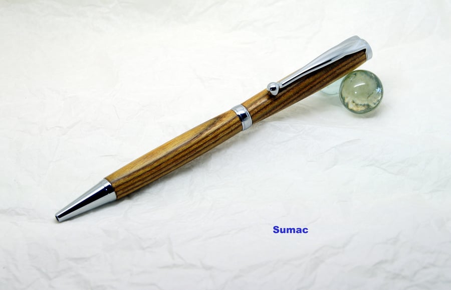 Slimline twist pen