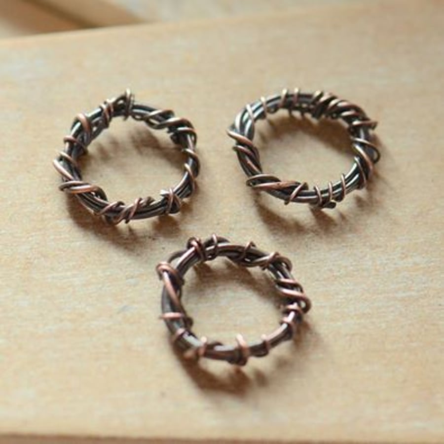Handmade Copper Ring O Roses Oxidised Links