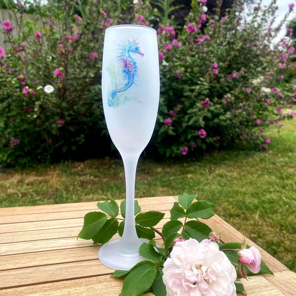Seahorse Watercolour Motif, Frosted Glass Champagne Flute, Prosecco Glass. 
