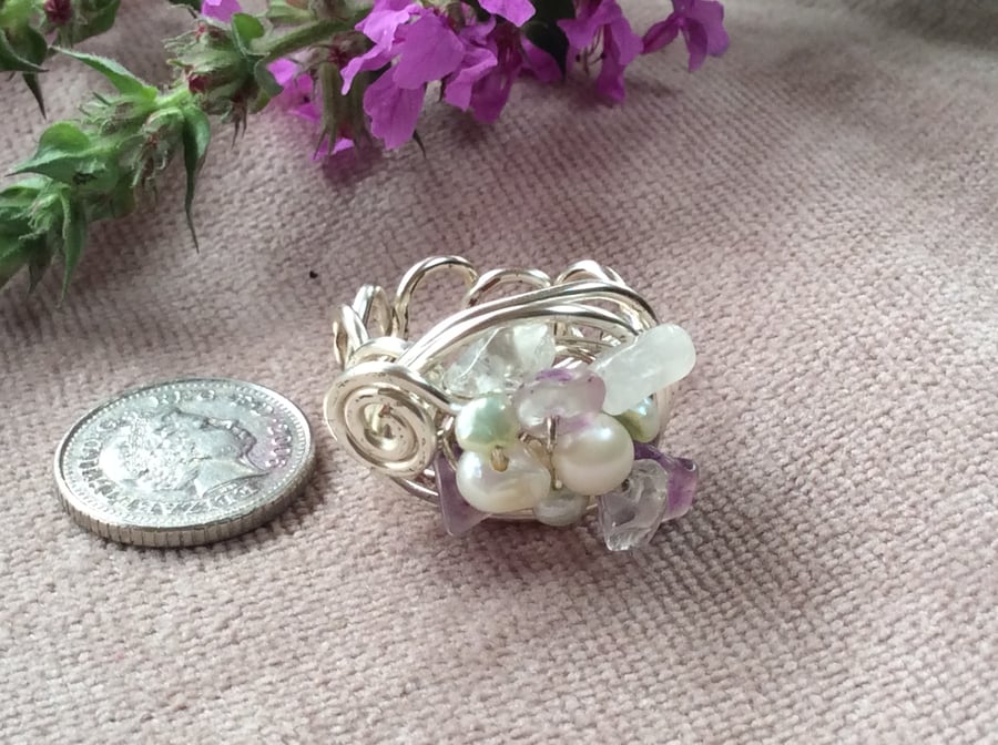Silver Plated Wire Nest Ring Amethyst and Jade Green 
