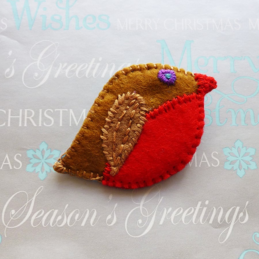 Christmas Robin Brooch