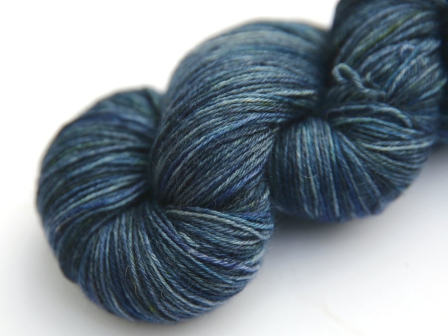 SALE: Winter Gloom - Superwash Bluefaced Leicester 4-ply yarn
