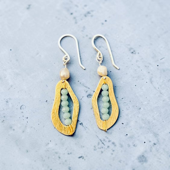 Sterling Silver & Freshwater Pearl Crystals Earrings