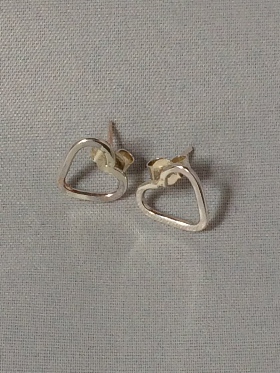 Small heart studs