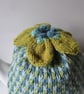 Tea cosie Tea cosy - green tweed with anemone flower - Image 2