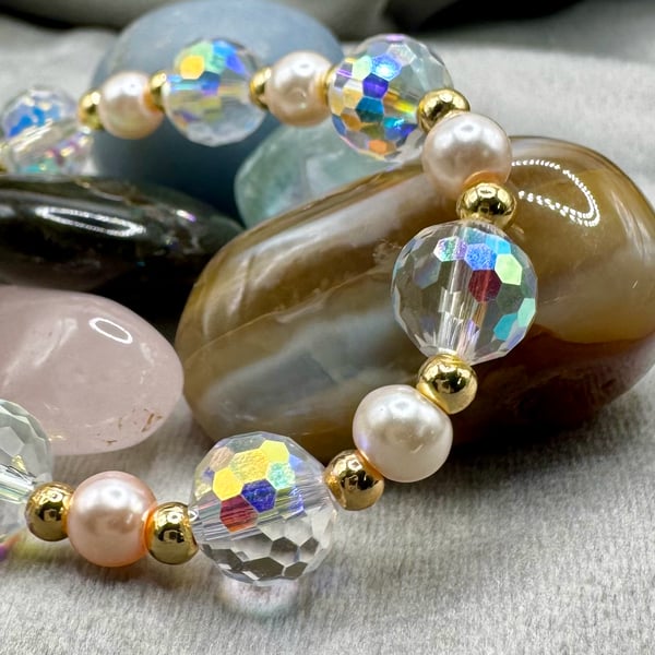 AB Crystal bracelet with glass pearls - Elasticated