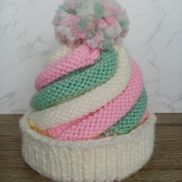 Cupcake swirl hat 