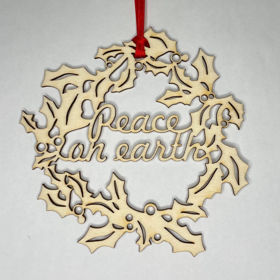 'Peace on Earth' wooden Christmas wreath (medium)