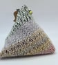 Pyramid handwoven lavender bag - Image 2