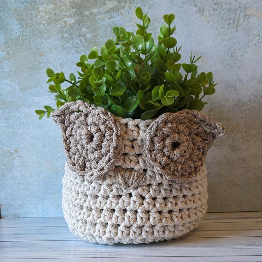 Crochet owl basket, plant holder, new home gift, owl container