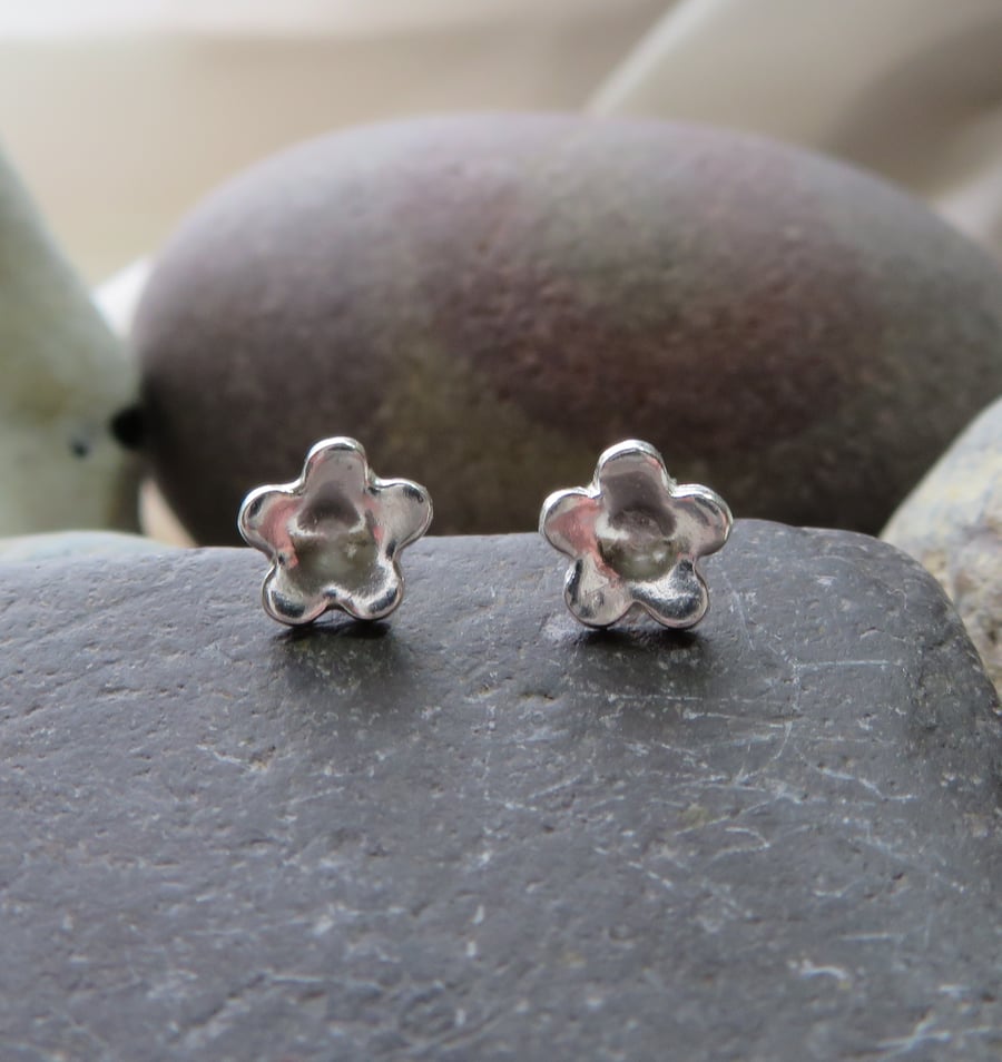 tiny silver blossom stud earrings