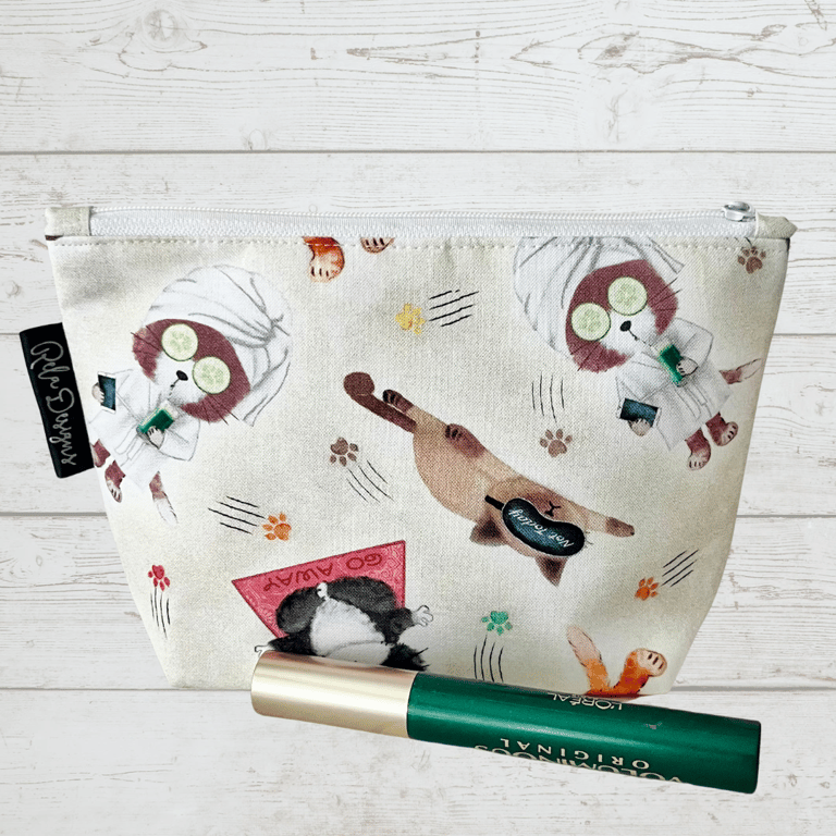 Cosmetic bags pampered cats