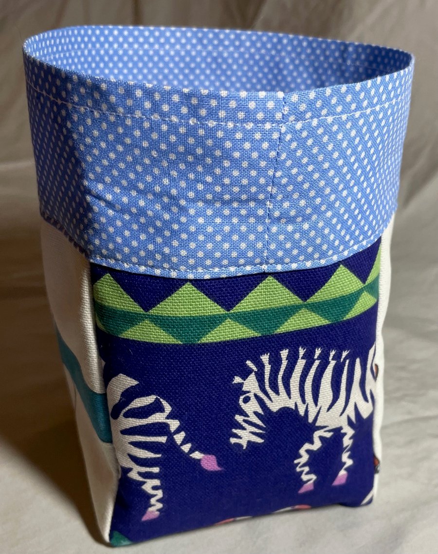 Patchwork fabric storage tub