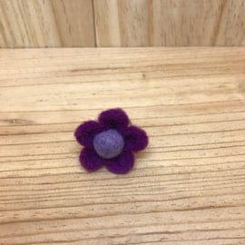  Children's Felt Ring. (125)