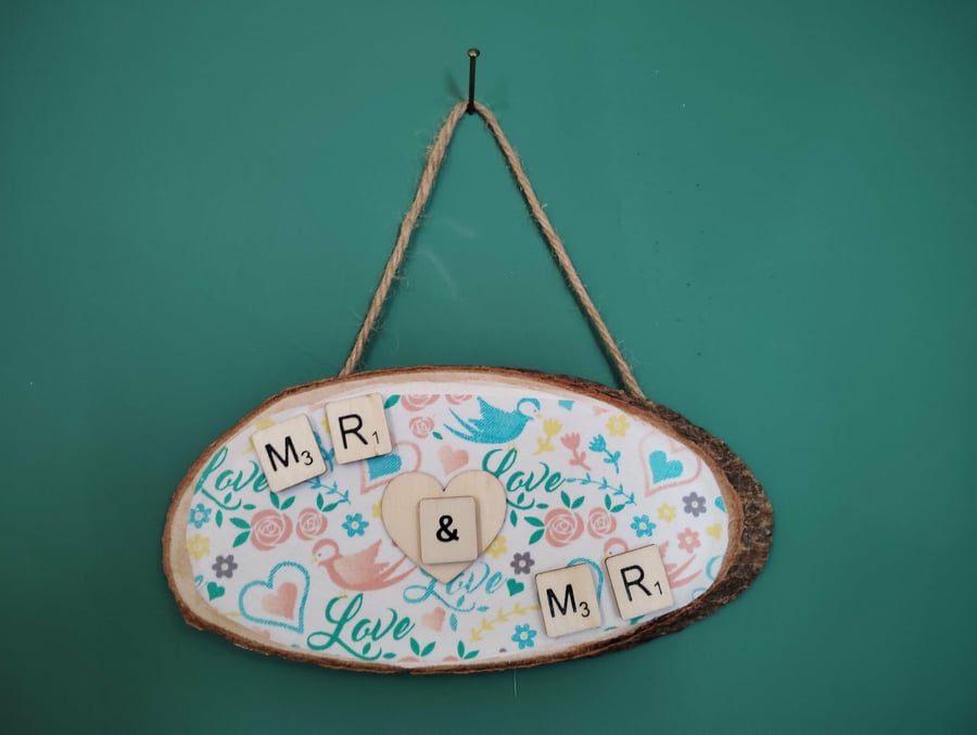Wooden wall art Mr and Mr (oval)
