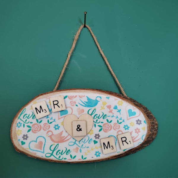 Wooden wall art Mr and Mr (oval)