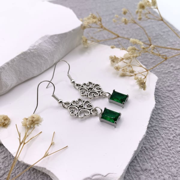 Vintage Style Silver and Green Glass Drop Earrings