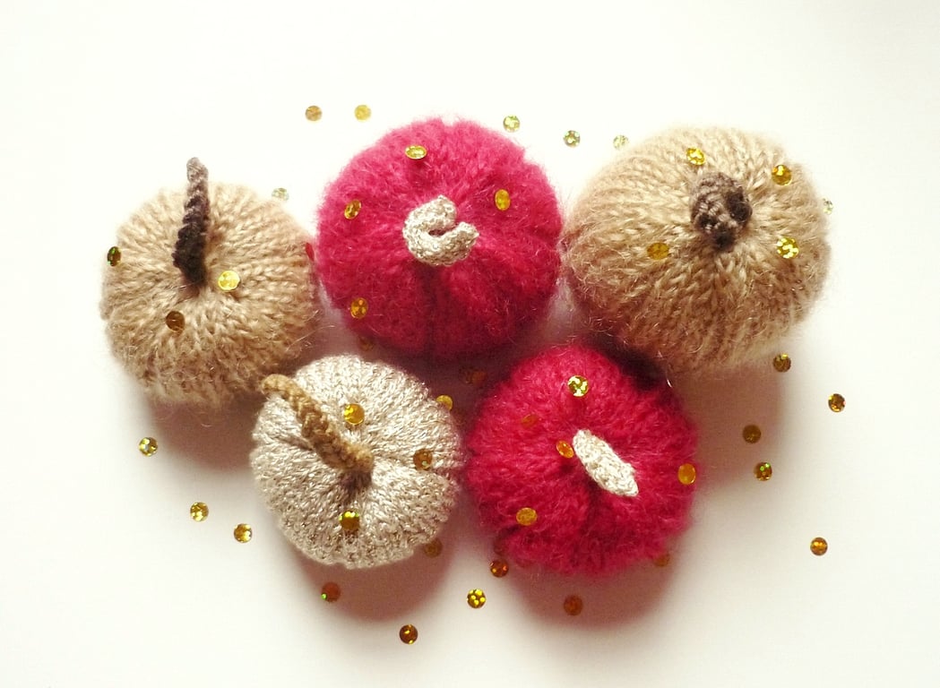 Fuchsia & gold pumpkins - Harvest decorations - Christmas pumpkins