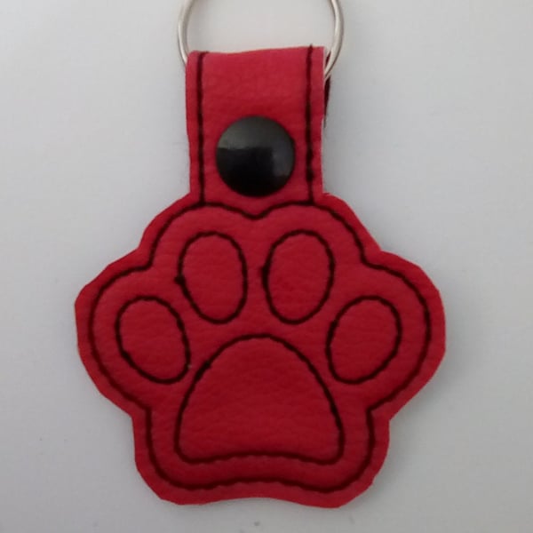 2. Paw print outline keyring.