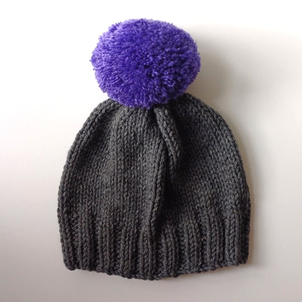 Bobble Hat in Grey Chunky Yarn with Violet Pom Pom
