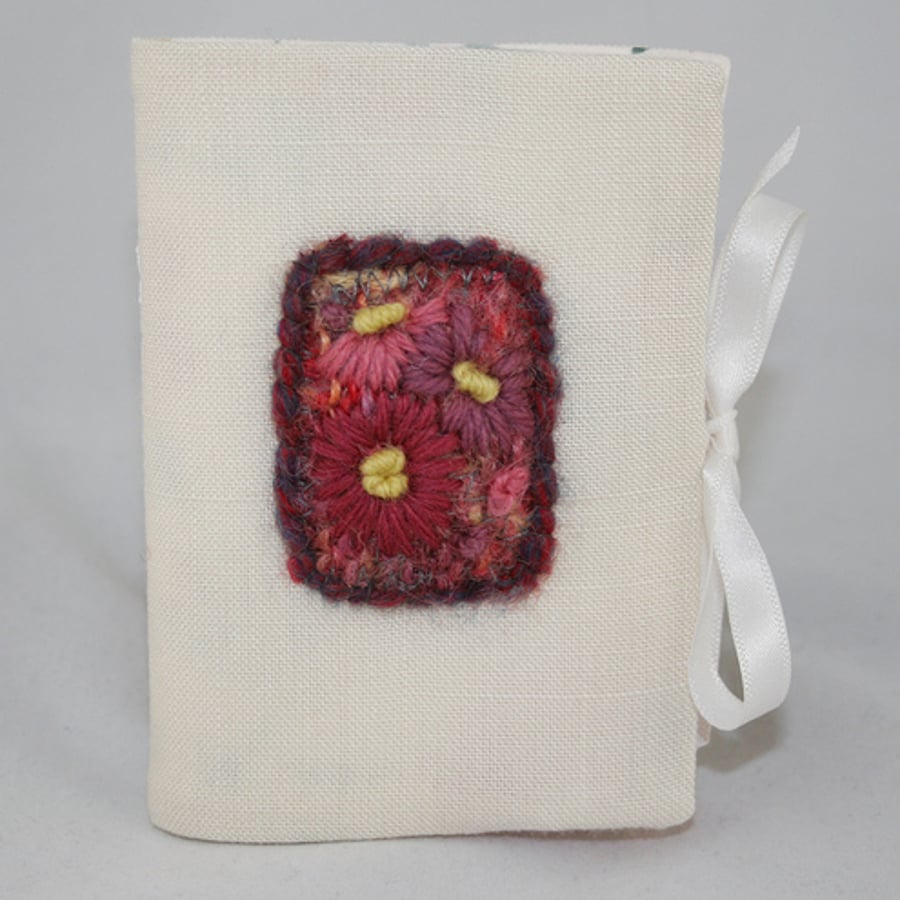 Pink Daisies Needle Book