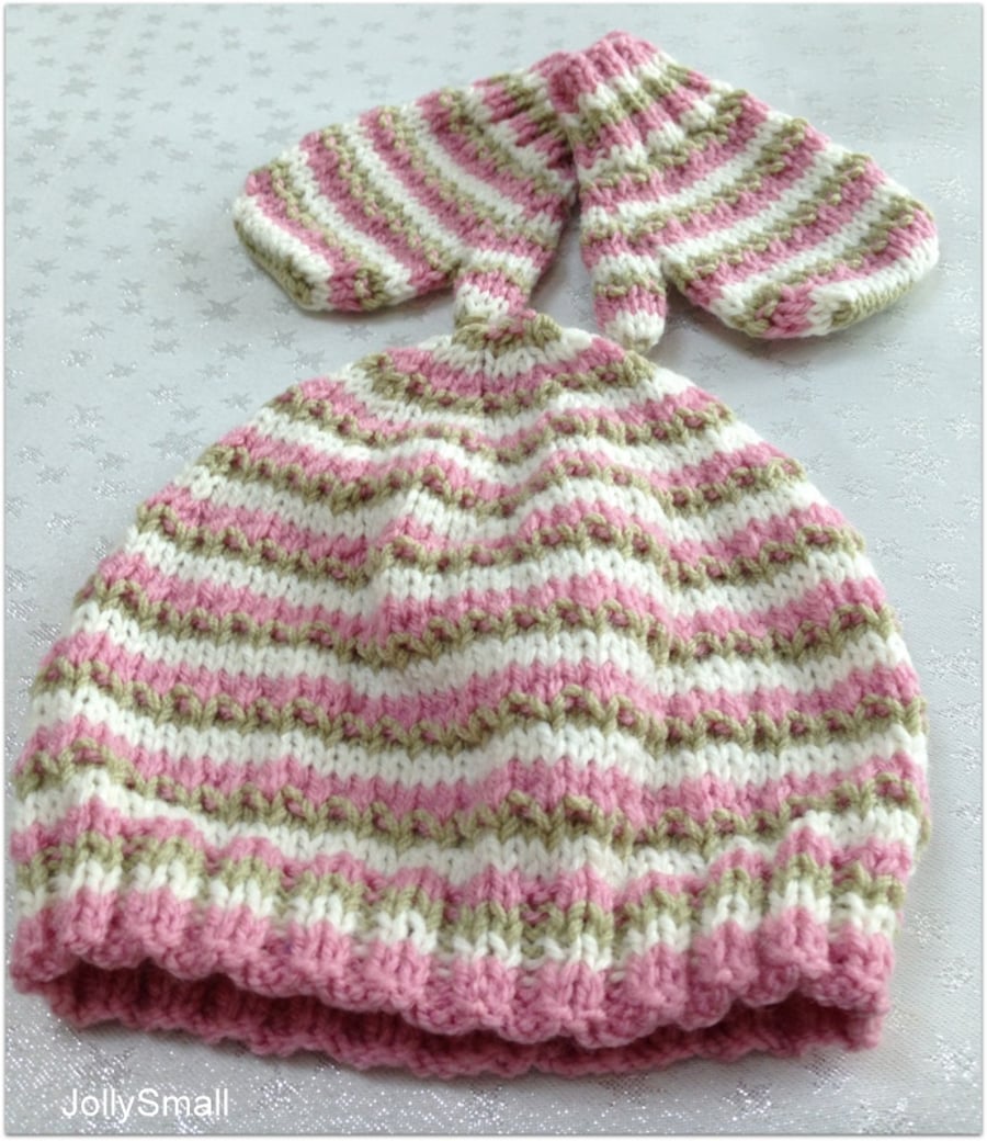 Baby Beanie Hat and Mittens set  6-12 months - NOW 10% REDUCTION
