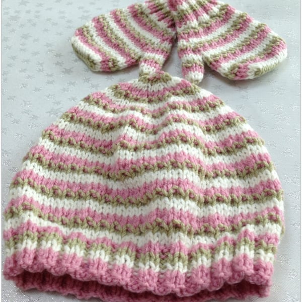 Baby Beanie Hat and Mittens set  6-12 months - NOW 10% REDUCTION