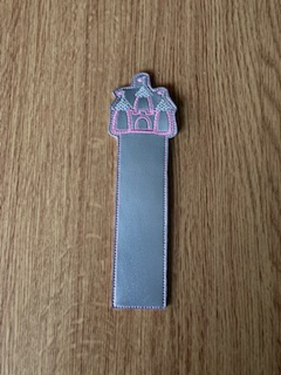 1064  Castle bookmark