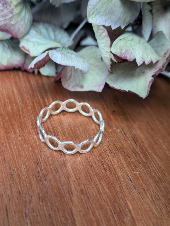 Sterling silver loop ring 